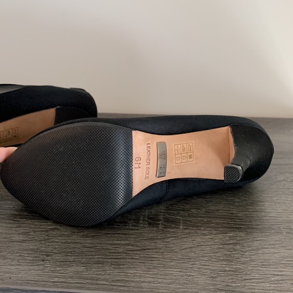 Badgley Mischka Black Heels Brand New - Picture 3 of 4